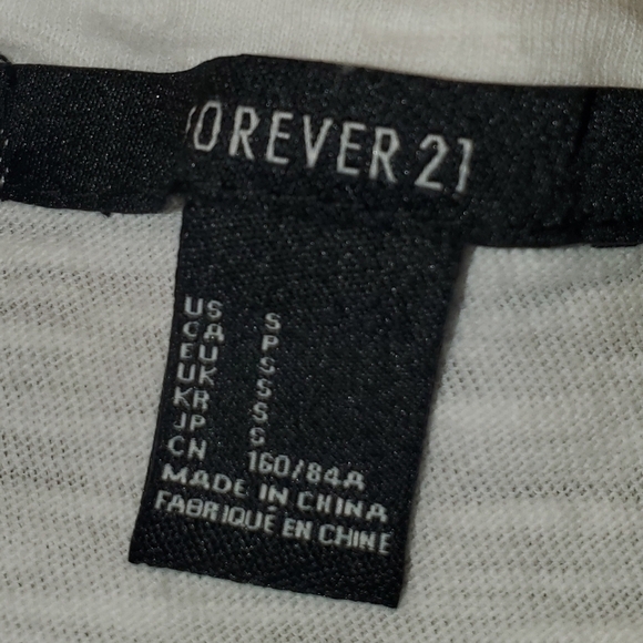 FOREVER 21 White Shredded Cutout Cross Tank Top - Small - Picture 7 of 7